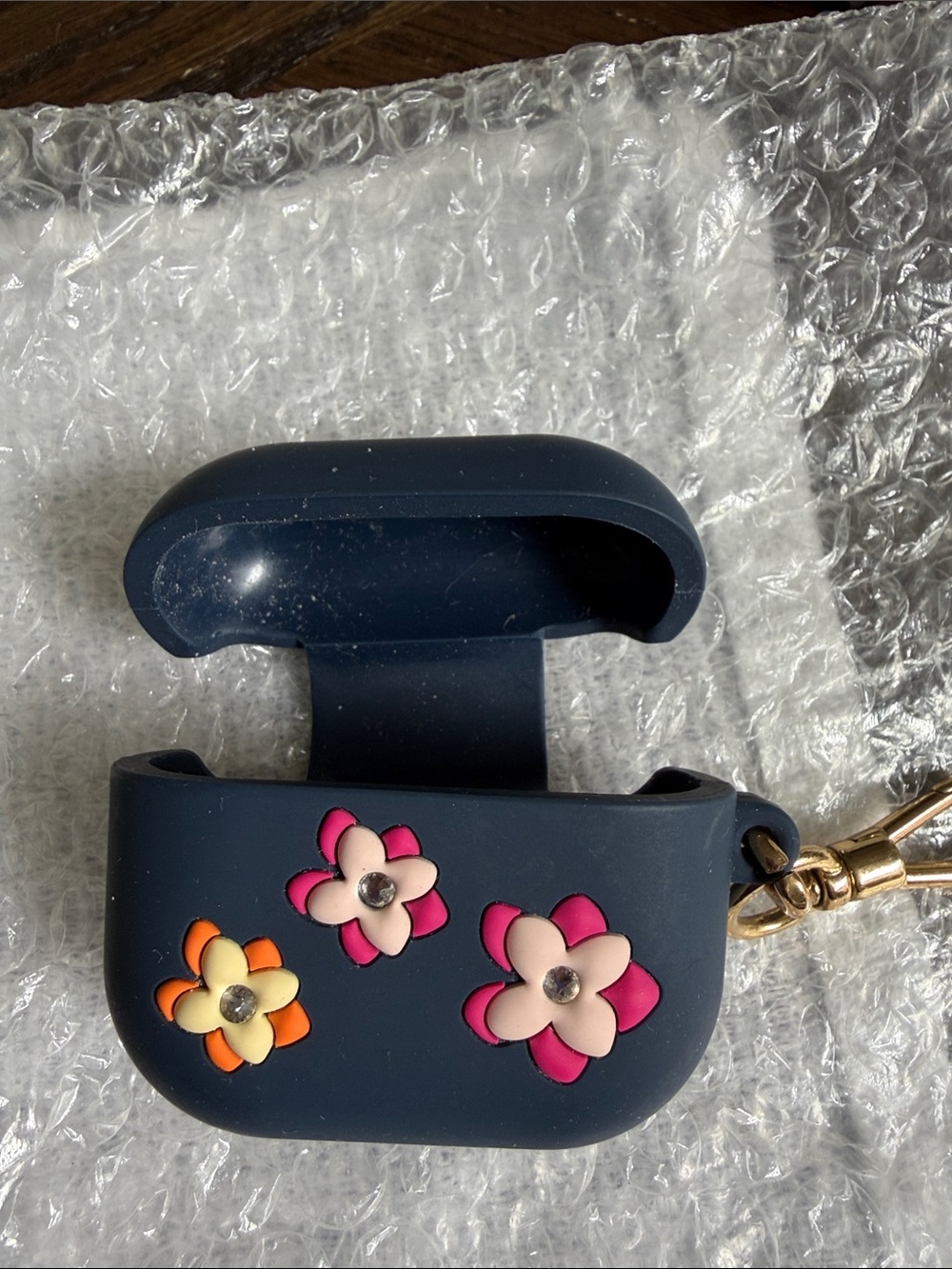 Kate spade Silicone Navy Floral AirPod Case with Keychain